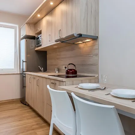 Angela * بوبيروفو